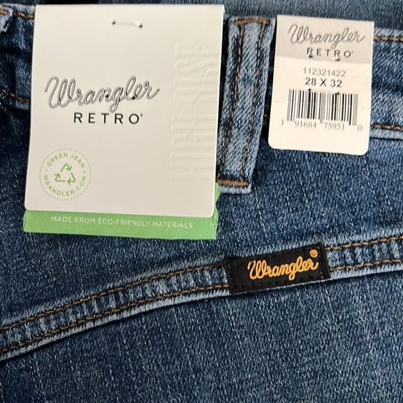 WRANGLER RETRO WOMEN'S HIGH RISE FLARE PATCH POCKET VICTORIA STRETCH JEANS - Picture 11 of 11